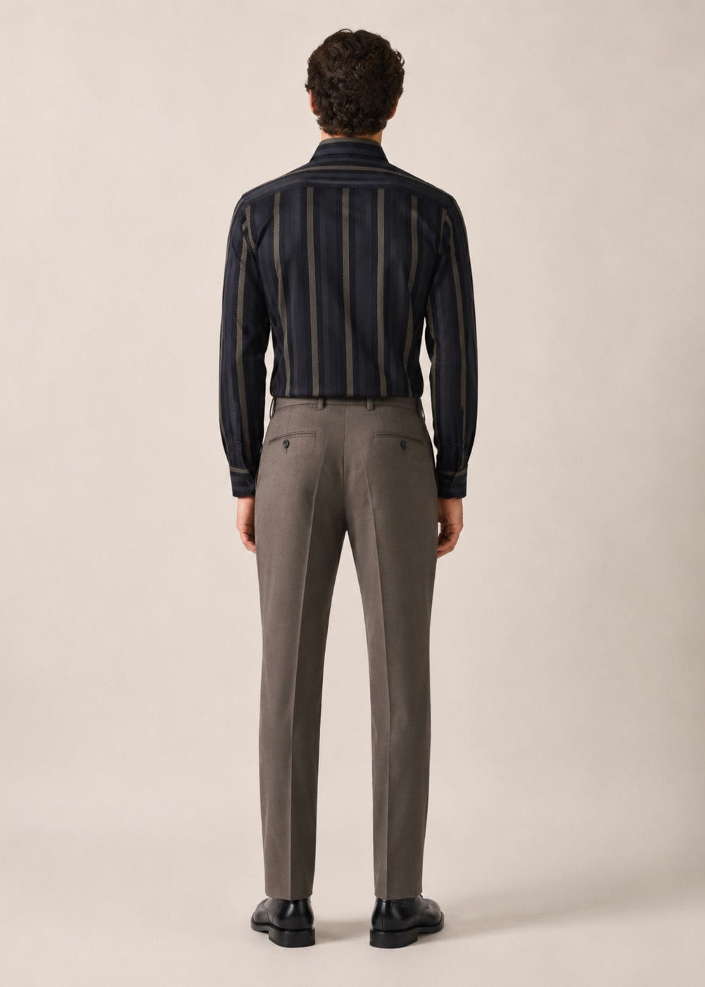 Men's Luxury Giza Cotton Herringbone Slim Fit Formal Shirt | Mark & Albert