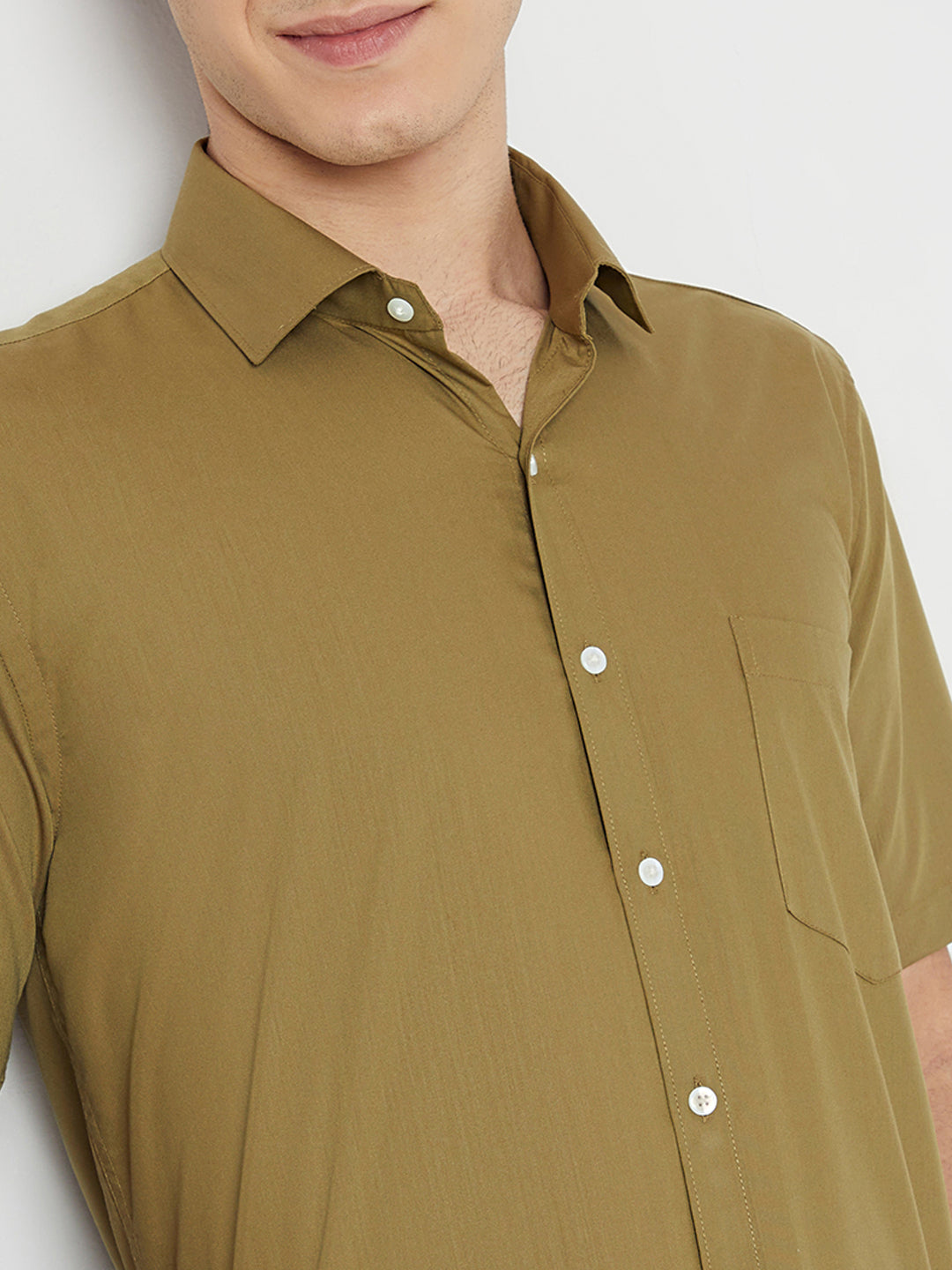 Wrinkle Free Half Sleeve Shirt