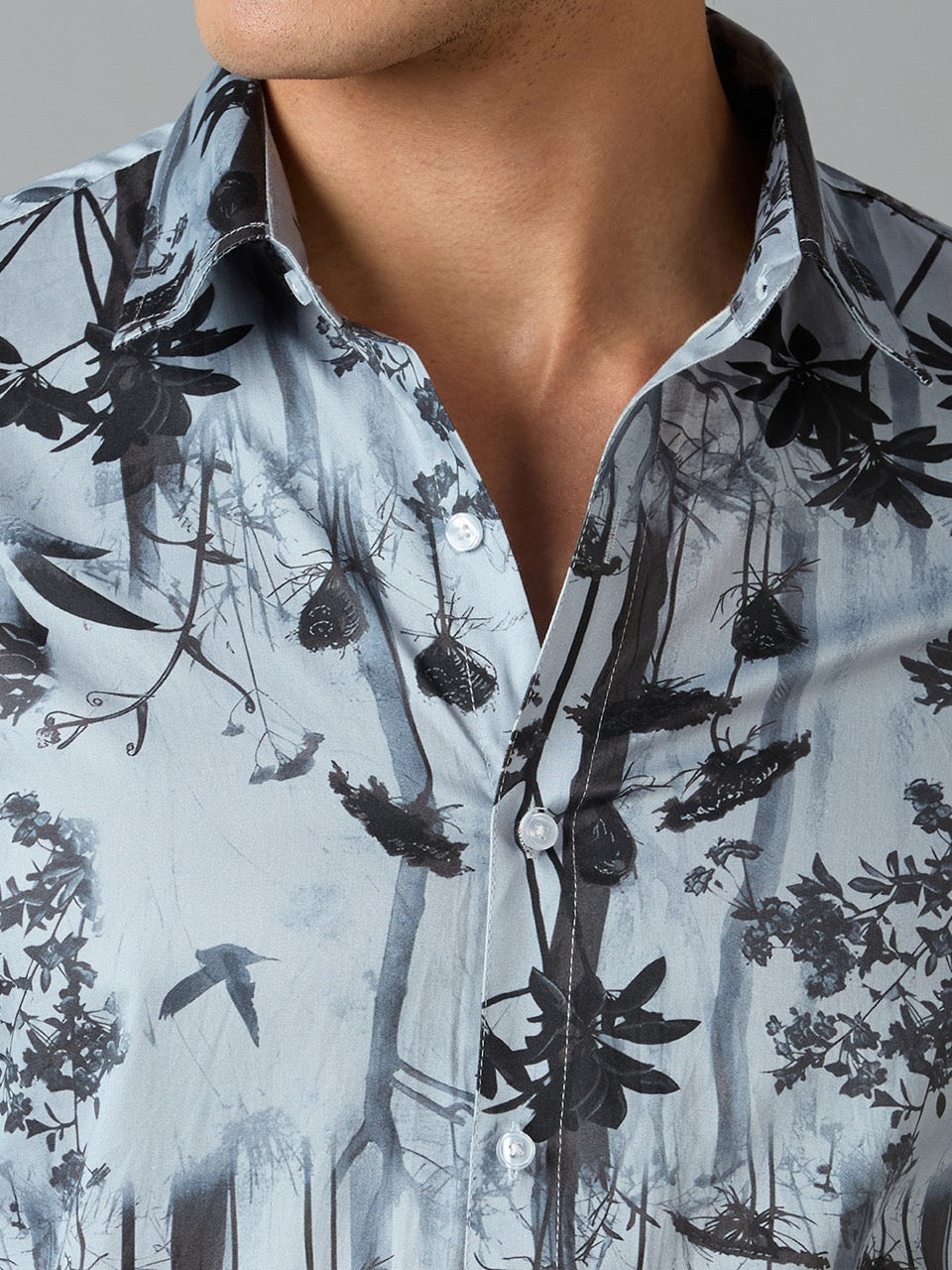 Men's Slim Fit Blue 100% Cotton Floral Printed Shirt | Mark & Albert