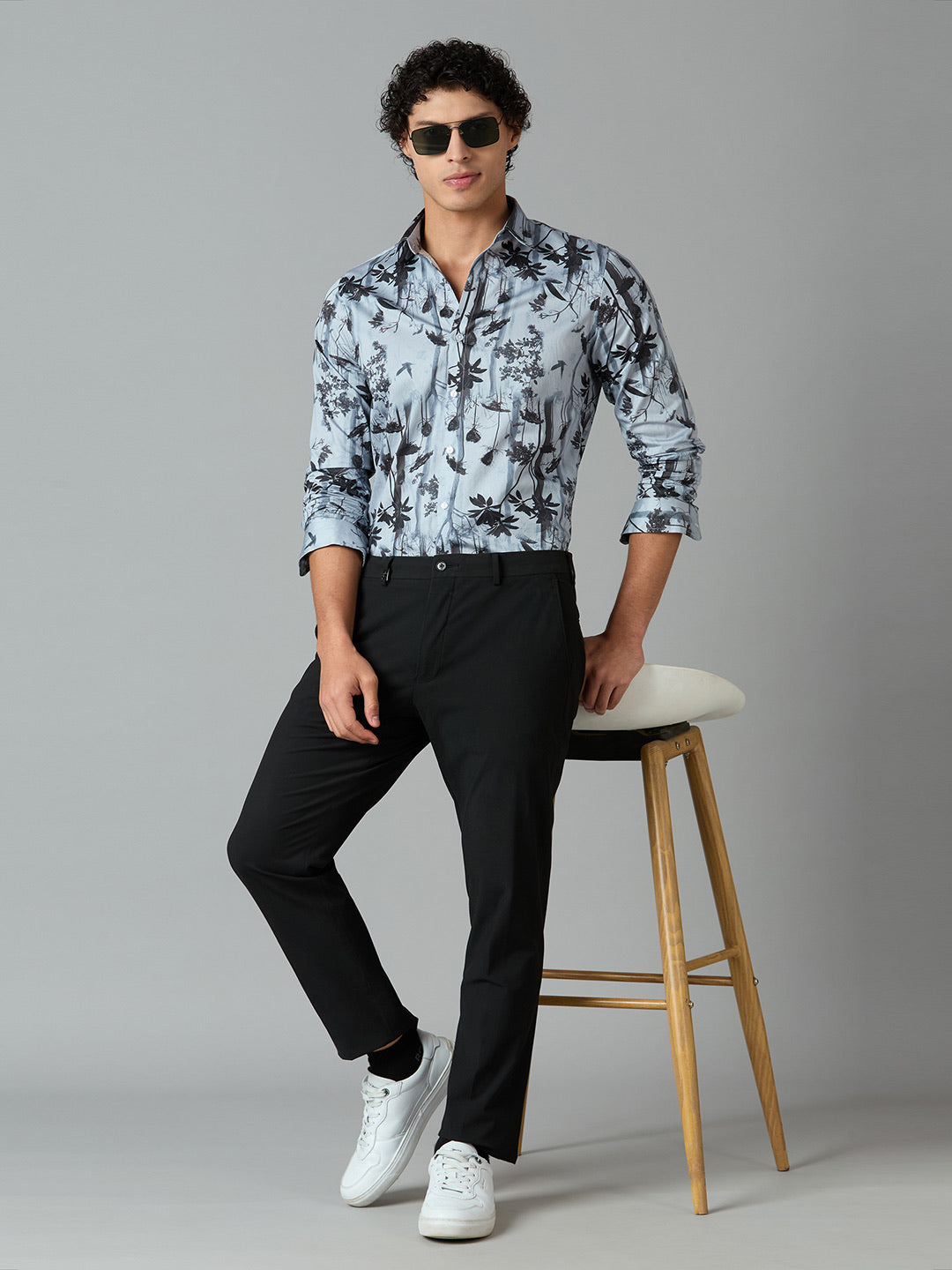 Men's Slim Fit Blue 100% Cotton Floral Printed Shirt | Mark & Albert