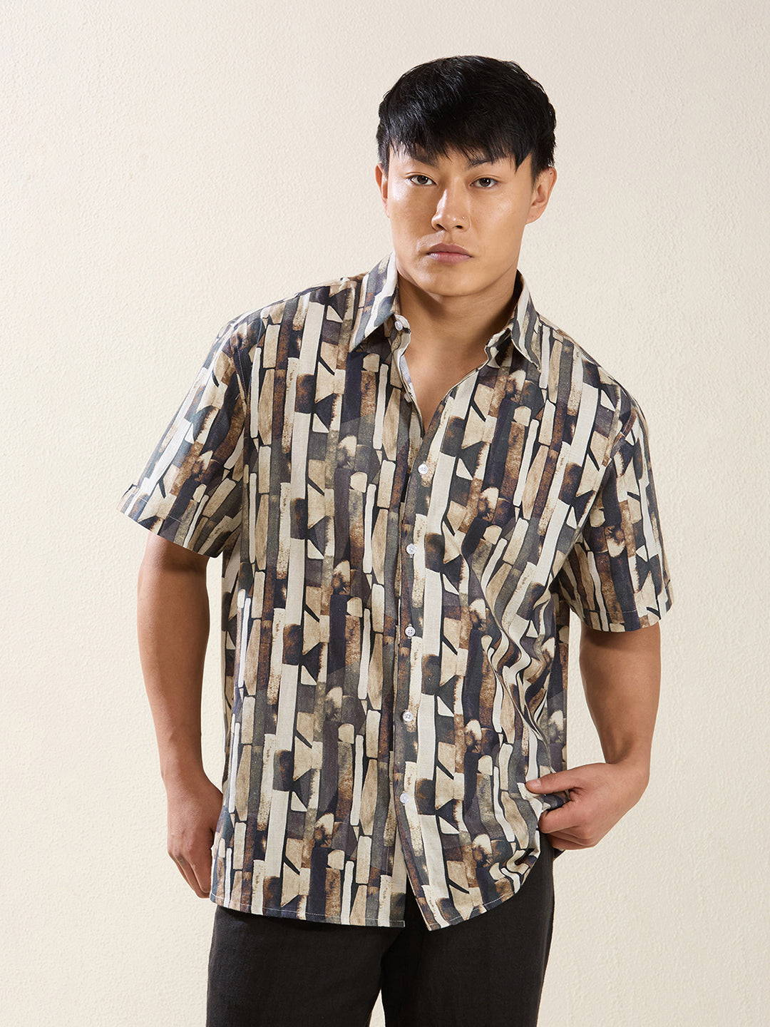 Men’s Relaxed Fit Half Sleeve Abstract Print Linen Shirt