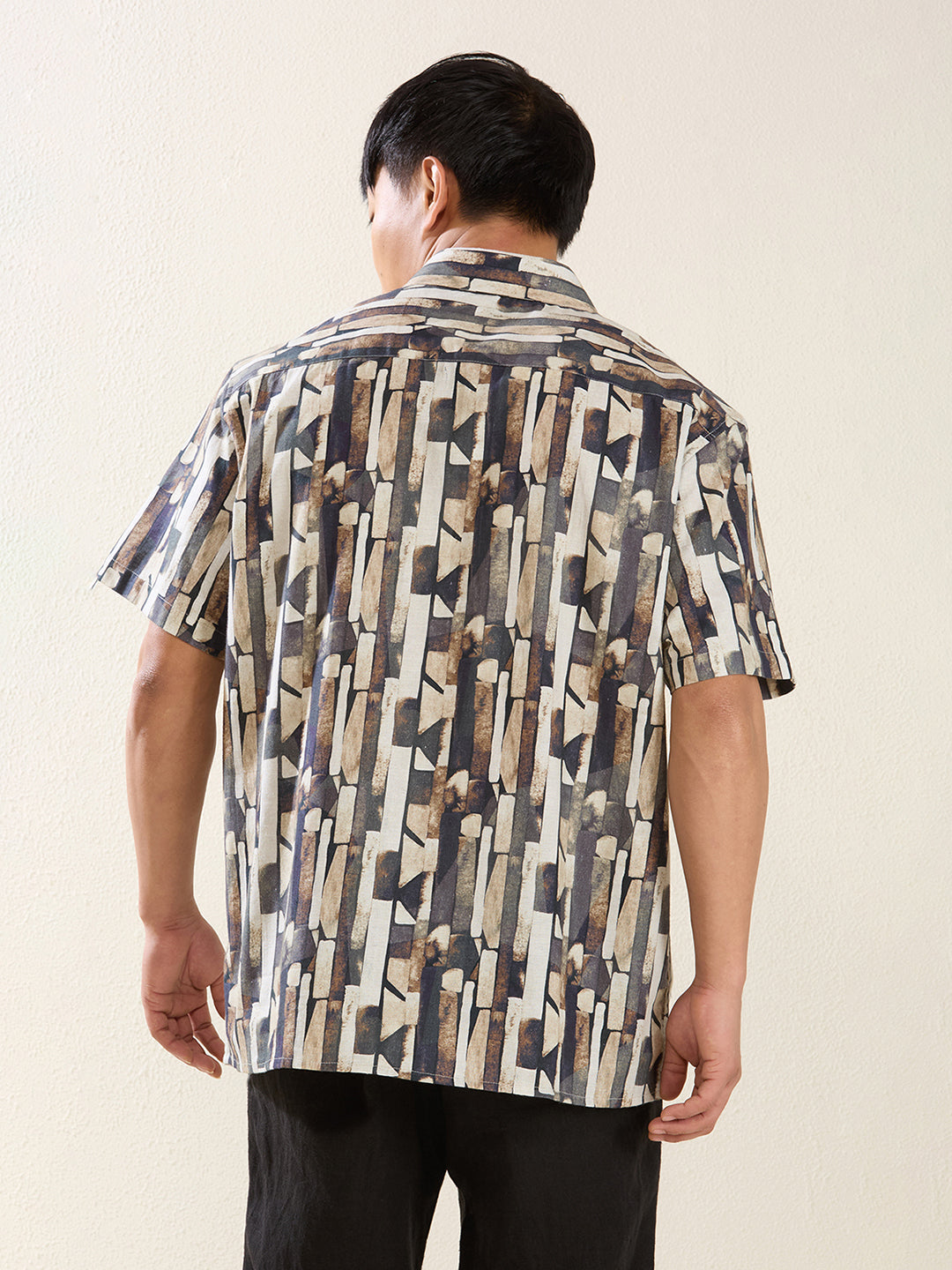Men’s Relaxed Fit Half Sleeve Abstract Print Linen Shirt