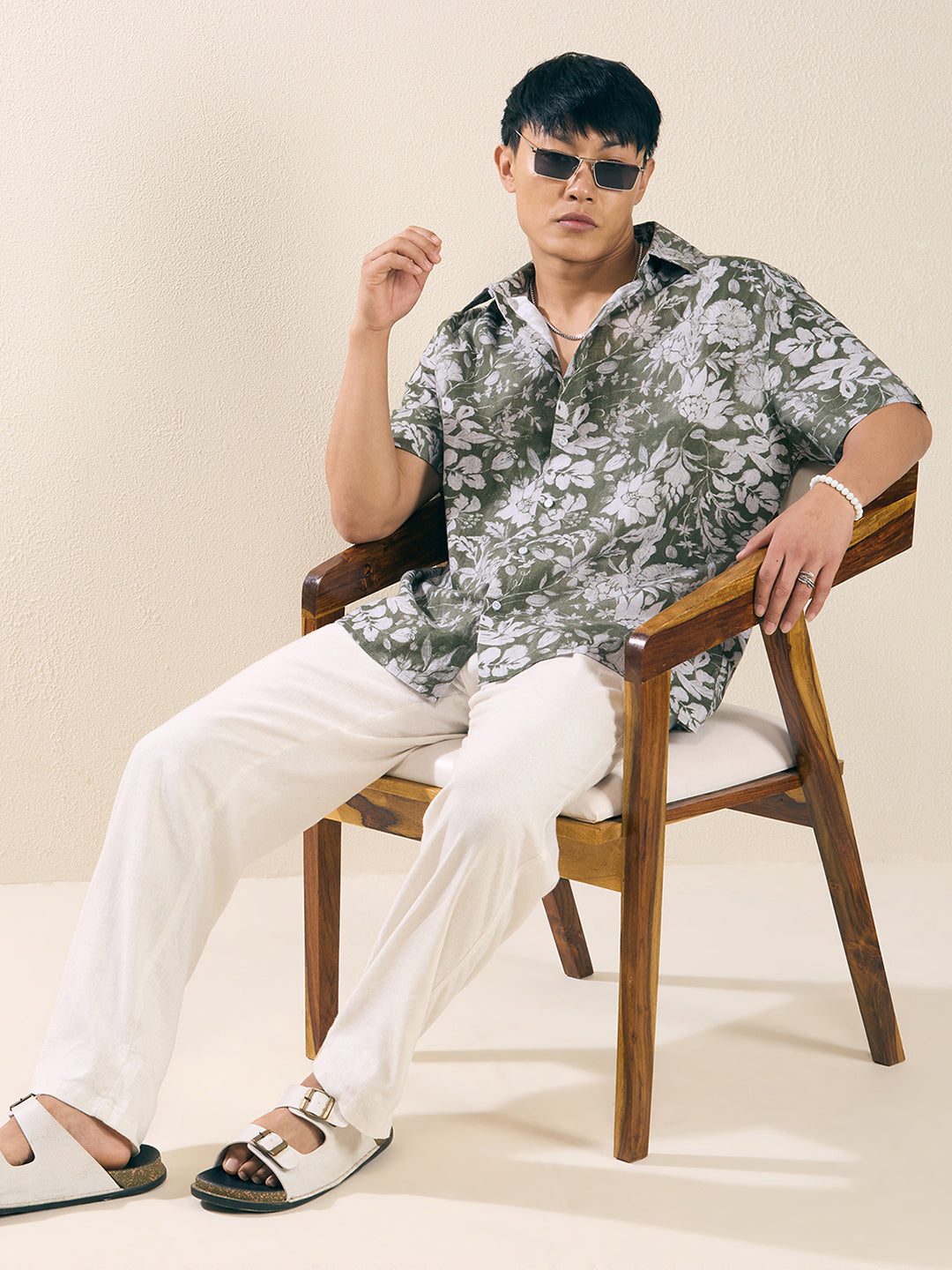 Men’s Relaxed Fit Half Sleeve Floral Printed Linen Shirt