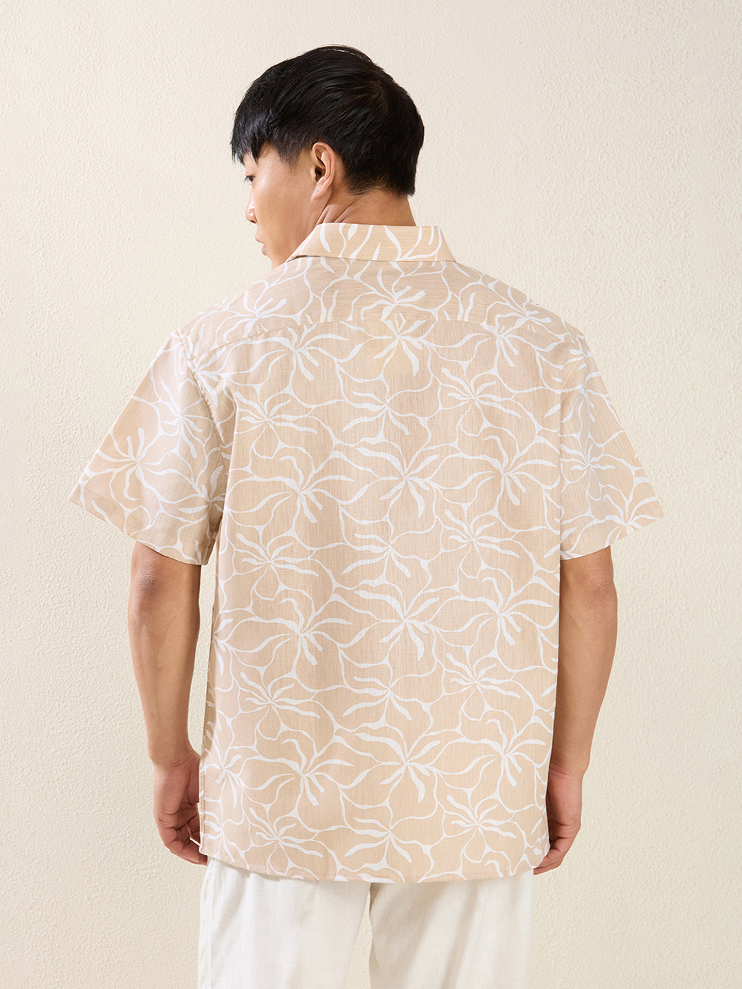 Relaxed Fit Linen Shirt in Beige Floral Print