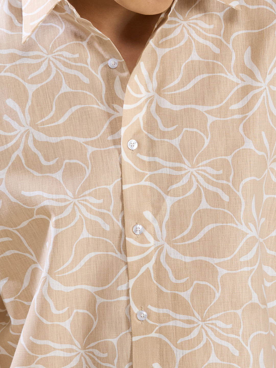 Relaxed Fit Linen Shirt in Beige Floral Print