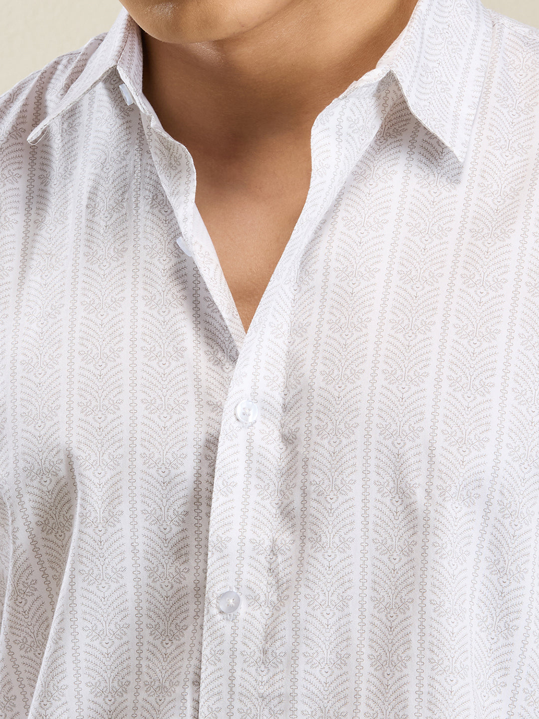 Men's Slim Fit White Cotton Casual Shirt