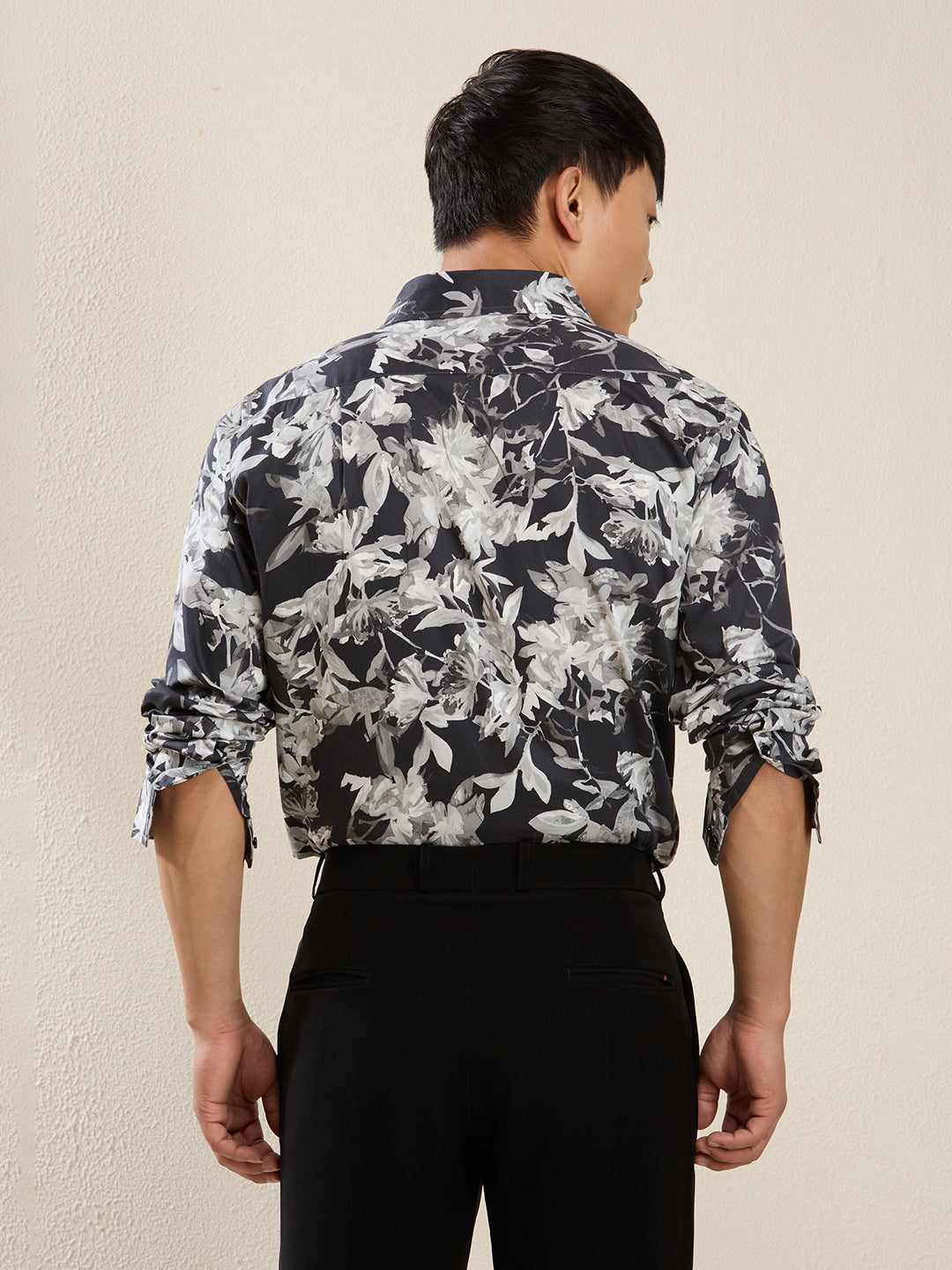 Men's Slim Fit Black & White Floral Print Cotton Shirt