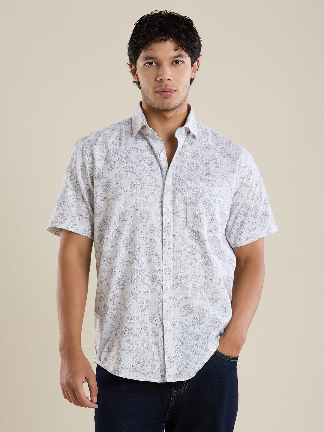 Men's Slim Fit Arctic Grey Floral Half-Sleeves Shirt