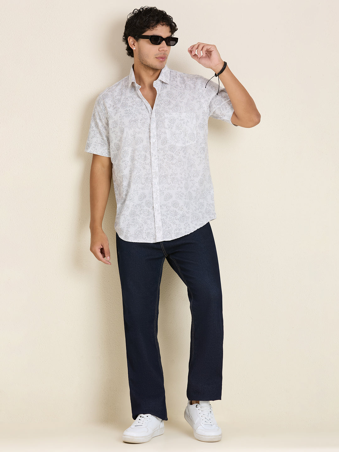 Men's Slim Fit Arctic Grey Floral Half-Sleeves Shirt