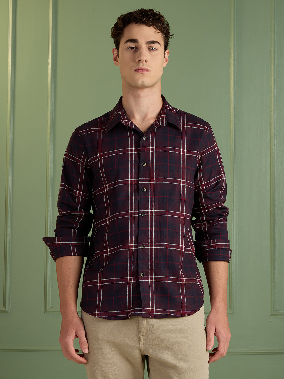 Men's Slim Fit Burgundy 100% Cotton Checkered Casual Shirt | Mark & Albert