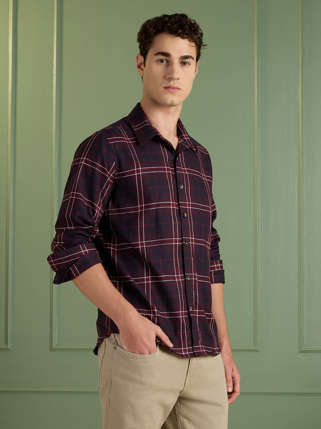 Men's Slim Fit Burgundy 100% Cotton Checkered Casual Shirt | Mark & Albert