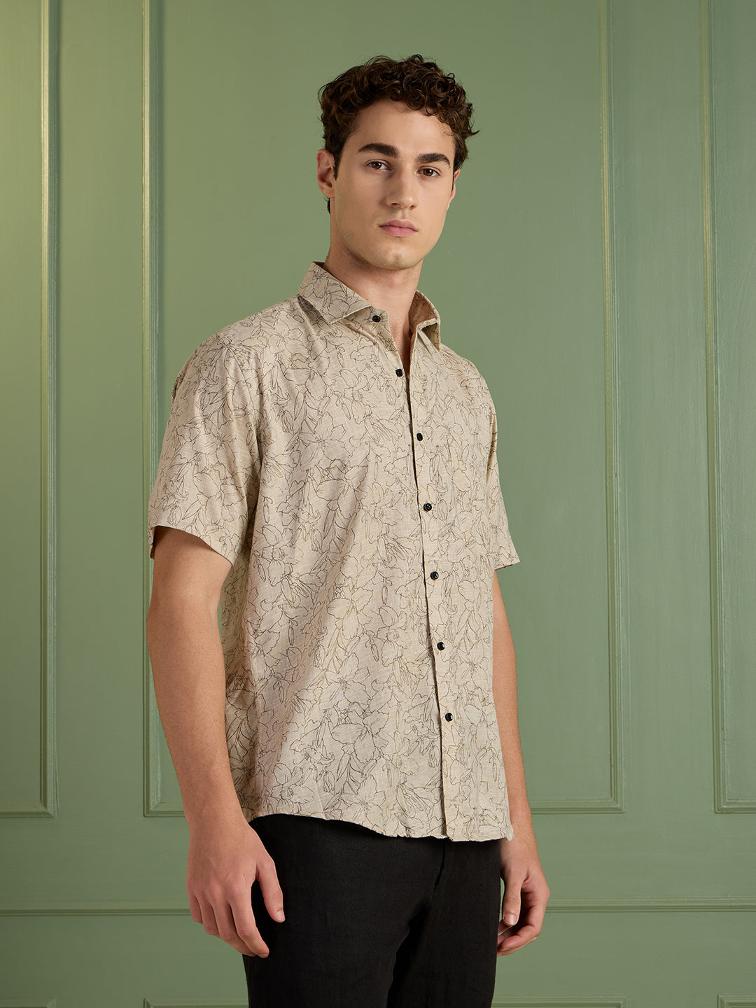 Men's Slim Fit Beige Floral Printed Half-Sleeves Shirt | MARK & ALBERT