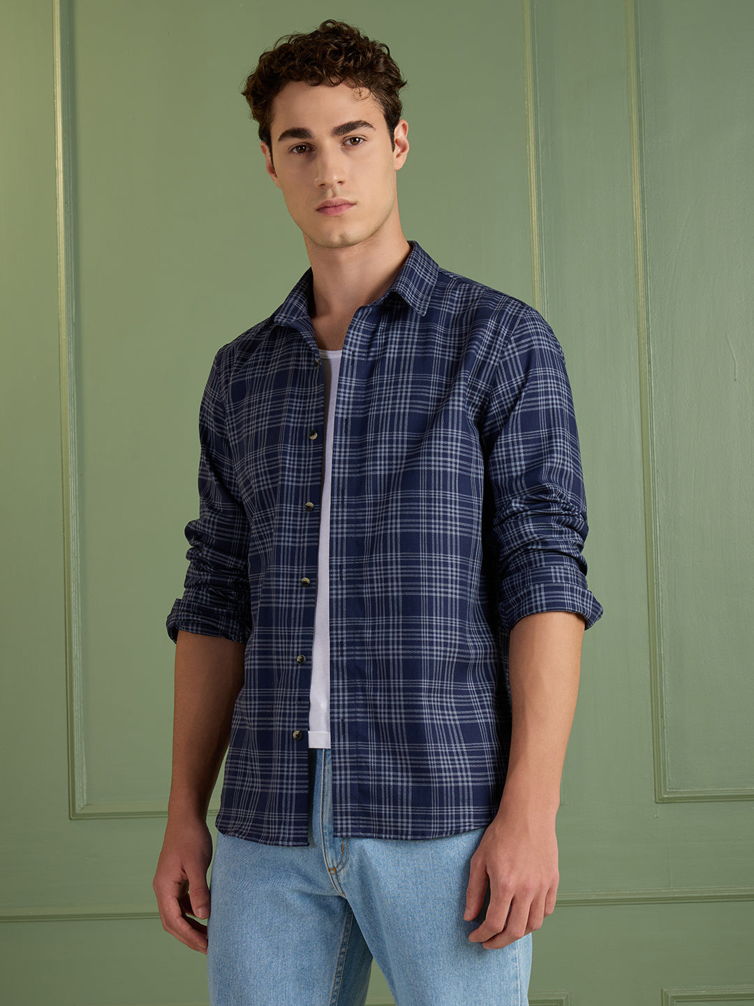 Men's Slim Fit Navy 100% Cotton Checkered Casual Shirt | Mark & Albert