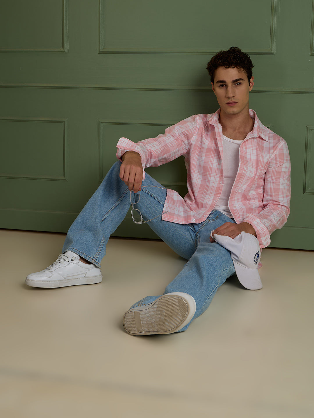 Men's Slim Fit Blush Pink 100% Cotton Checkered Casual Shirt | Mark & Albert