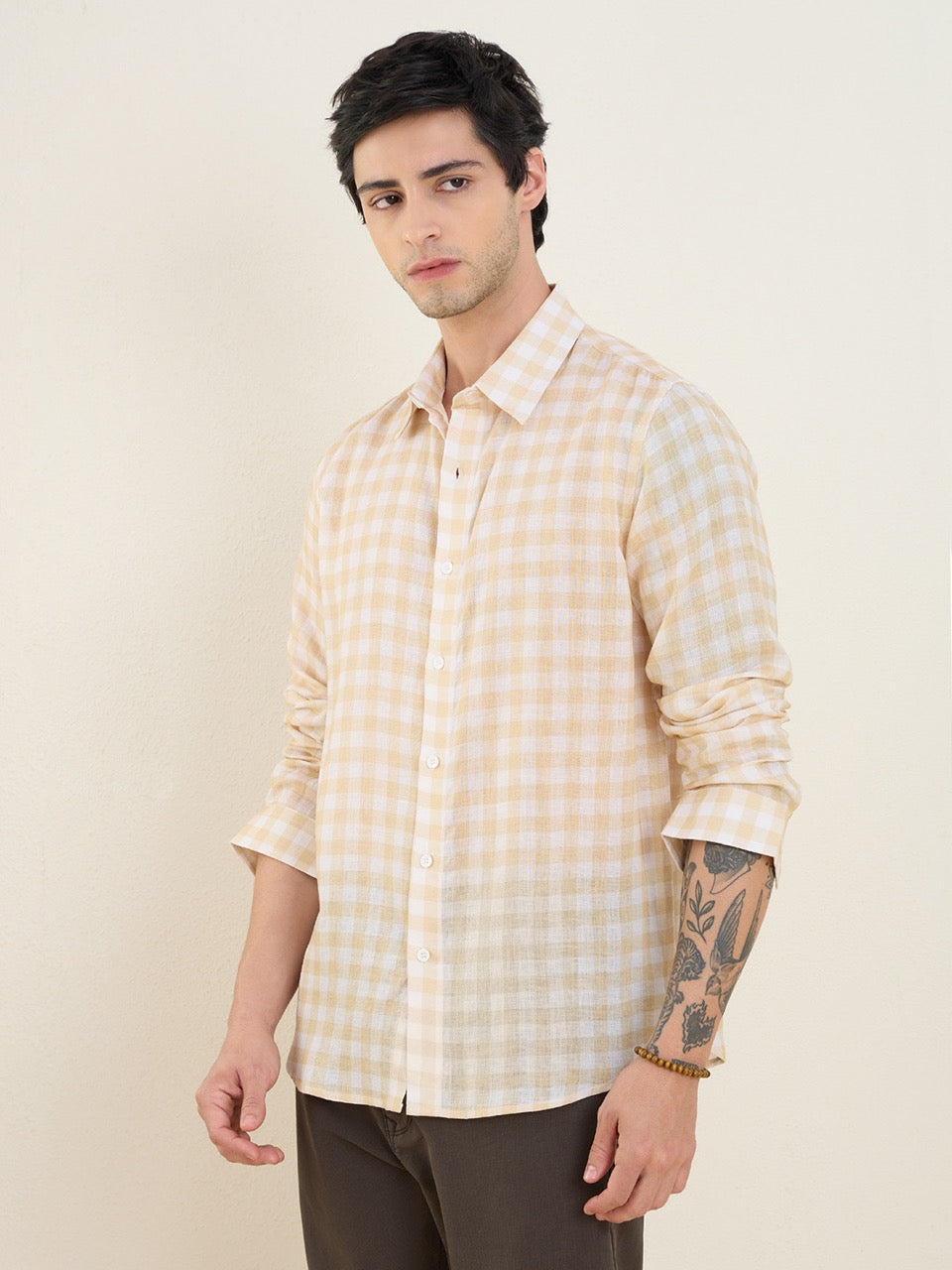 Men's Butter Yellow Pure Linen Gingham Check Slim Fit Casual Shirt | MARK & ALBERT
