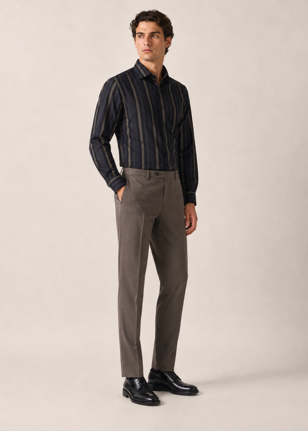 Men's Luxury Giza Cotton Herringbone Slim Fit Formal Shirt | Mark & Albert