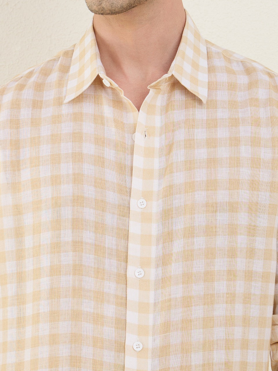 Men's Butter Yellow Pure Linen Gingham Check Slim Fit Casual Shirt | MARK & ALBERT