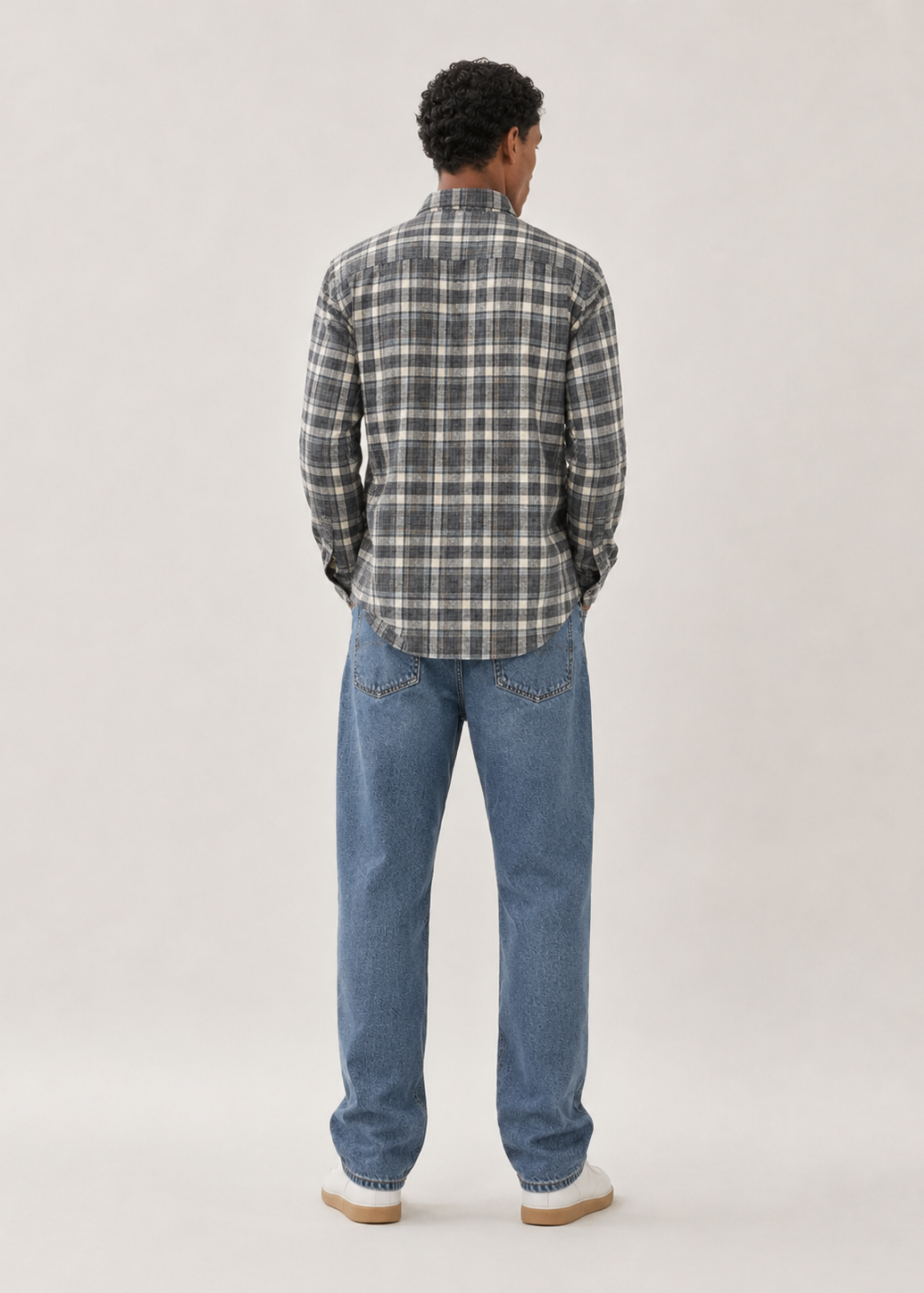 Men's Charcoal Grey Checkered Cotton Linen Slim Fit Shirt | Mark & Albert