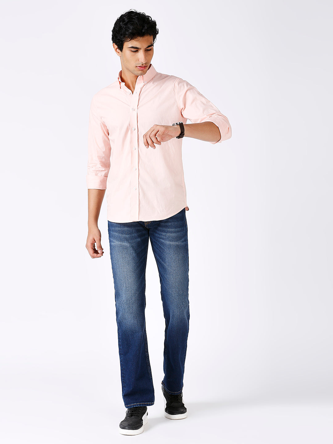 Solid Slim Fit Pink Casual Shirt