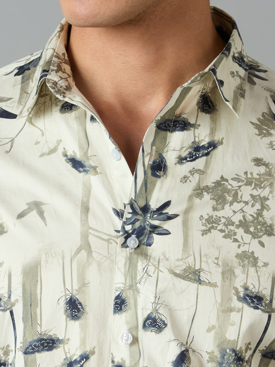 Men's Slim Fit Cream 100% Cotton Floral Printed Shirt | Mark & Albert