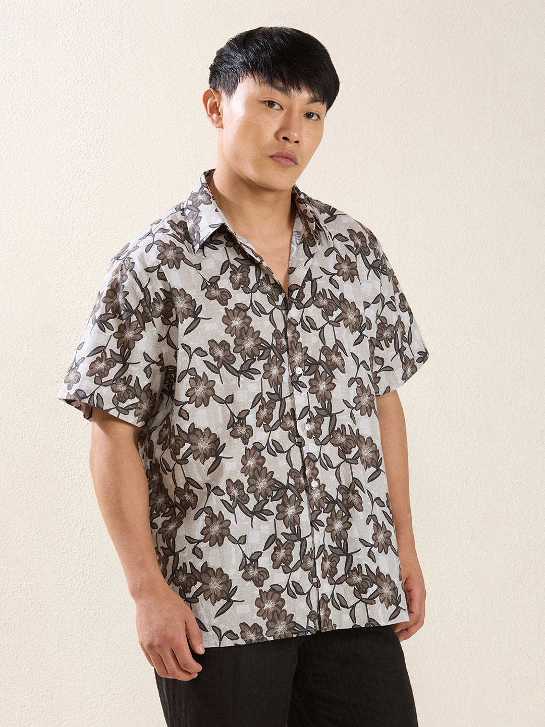 Men’s Relaxed Fit Half Sleeve Floral Printed Linen Shirt