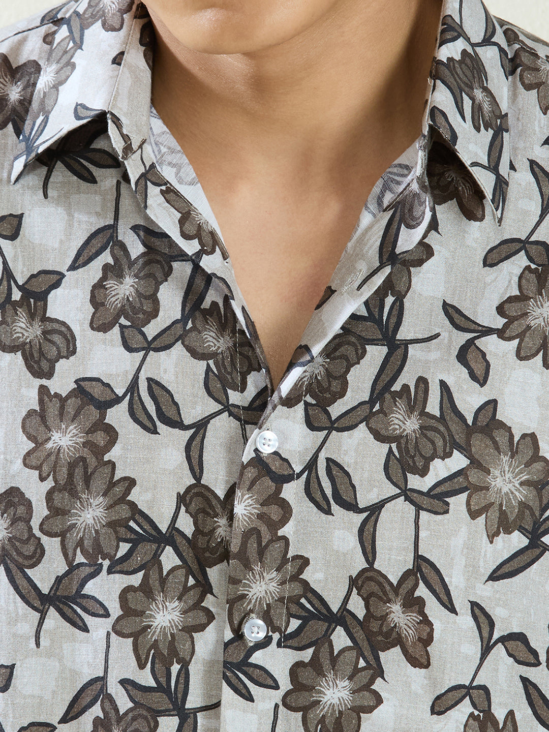 Men’s Relaxed Fit Half Sleeve Floral Printed Linen Shirt
