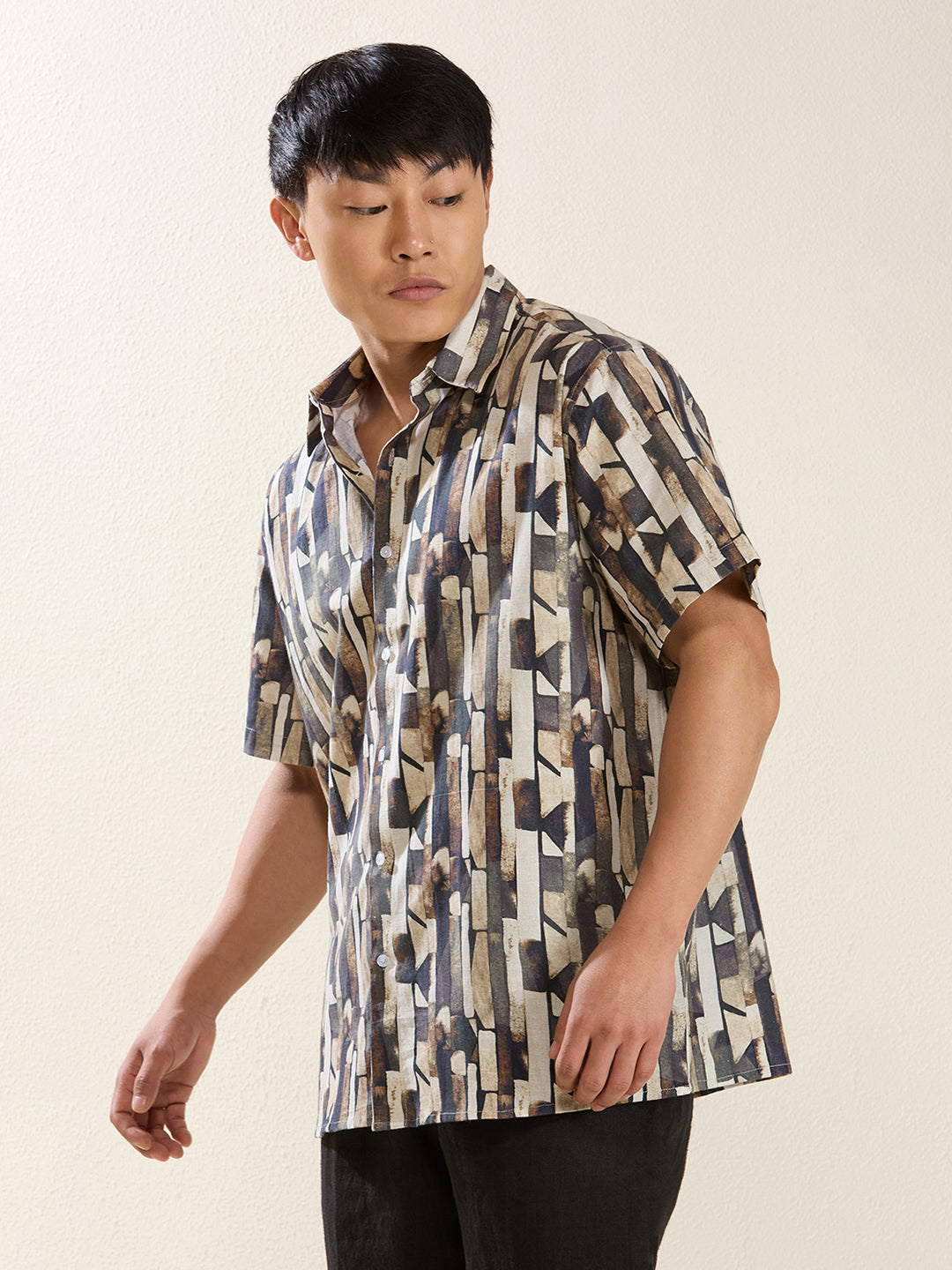 Men’s Relaxed Fit Half Sleeve Abstract Print Linen Shirt