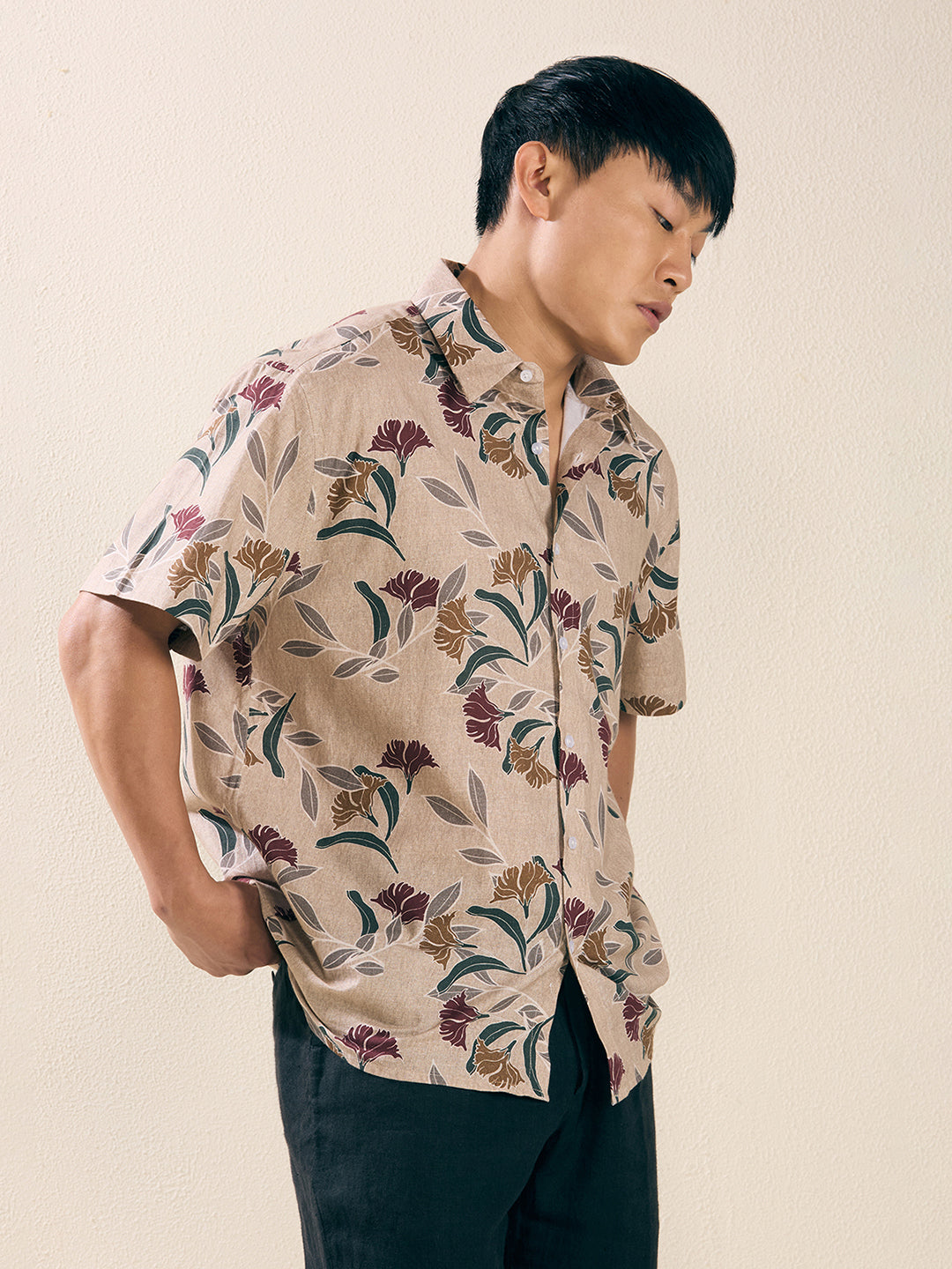 Men’s Relaxed Fit Half Sleeve Botanical Printed Linen Shirt