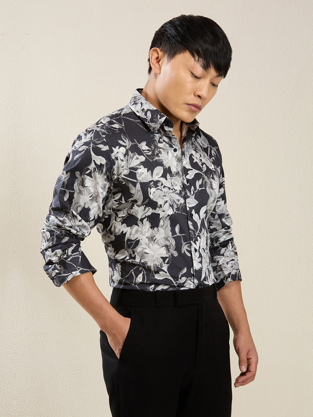 Men's Slim Fit Black & White Floral Print Cotton Shirt