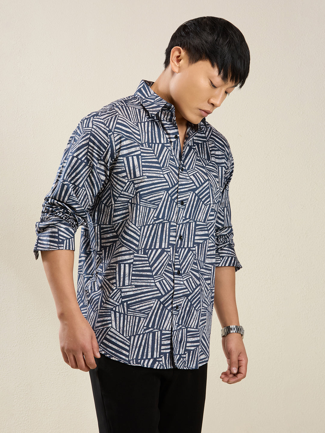 Men's Slim Fit Abstract Print Cotton Shirt - Navy & White