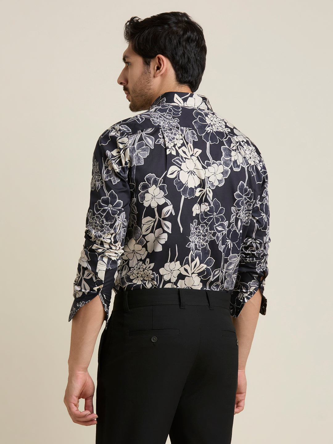 Men's Slim Fit Midnight Floral 100% Giza Cotton Shirt | Mark & Albert