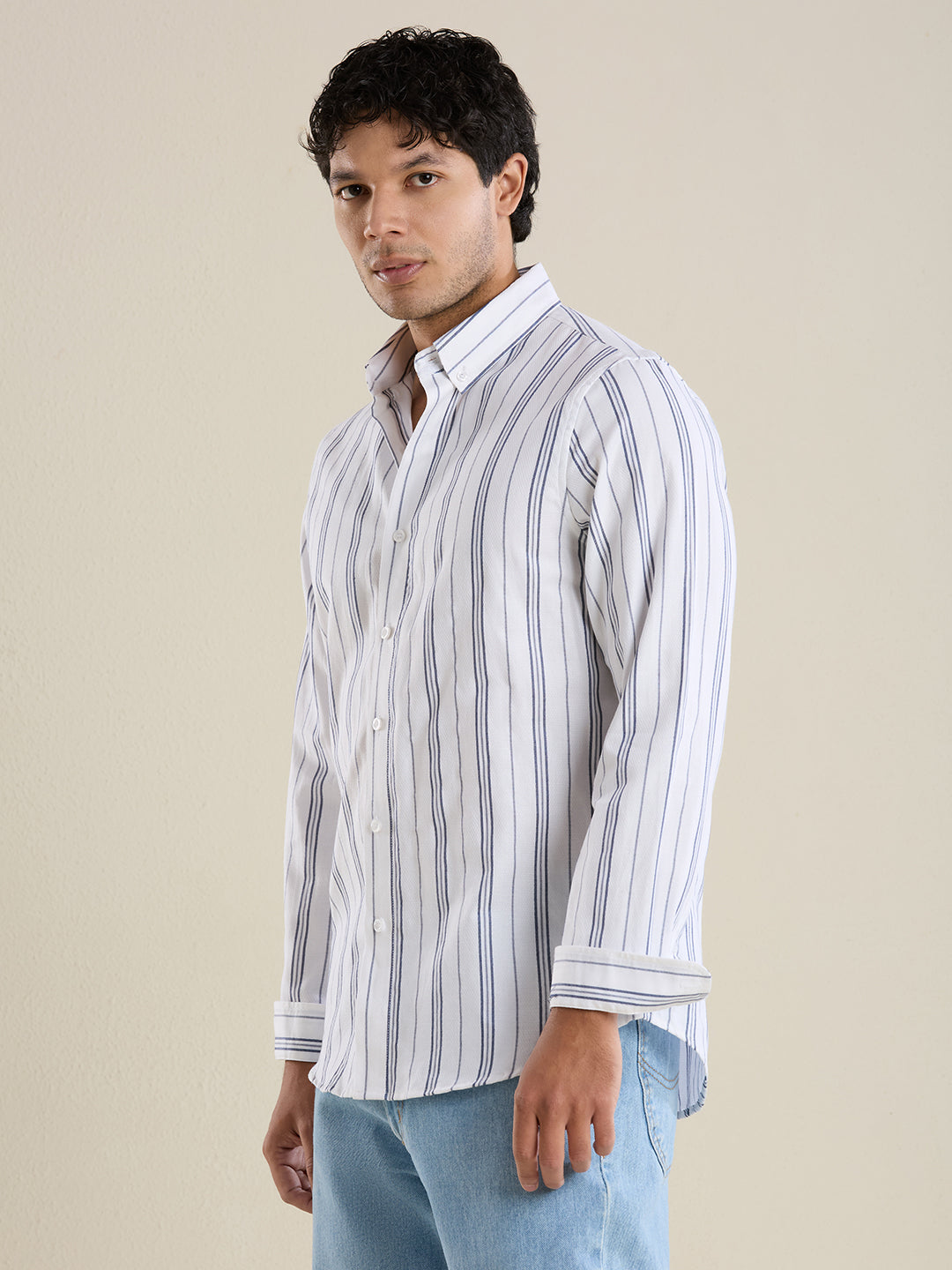Men's Slim Fit White Striped Oxford Cotton Casual Shirt | Mark & Albert