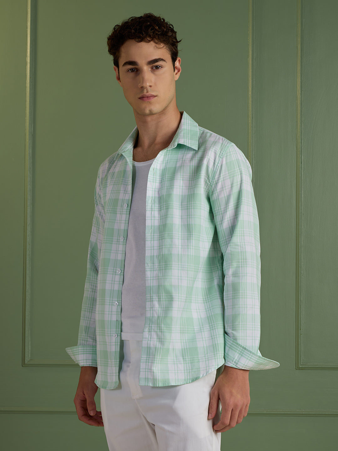 Men's Slim Fit Mint Green 100% Cotton Checkered Casual Shirt | Mark & Albert