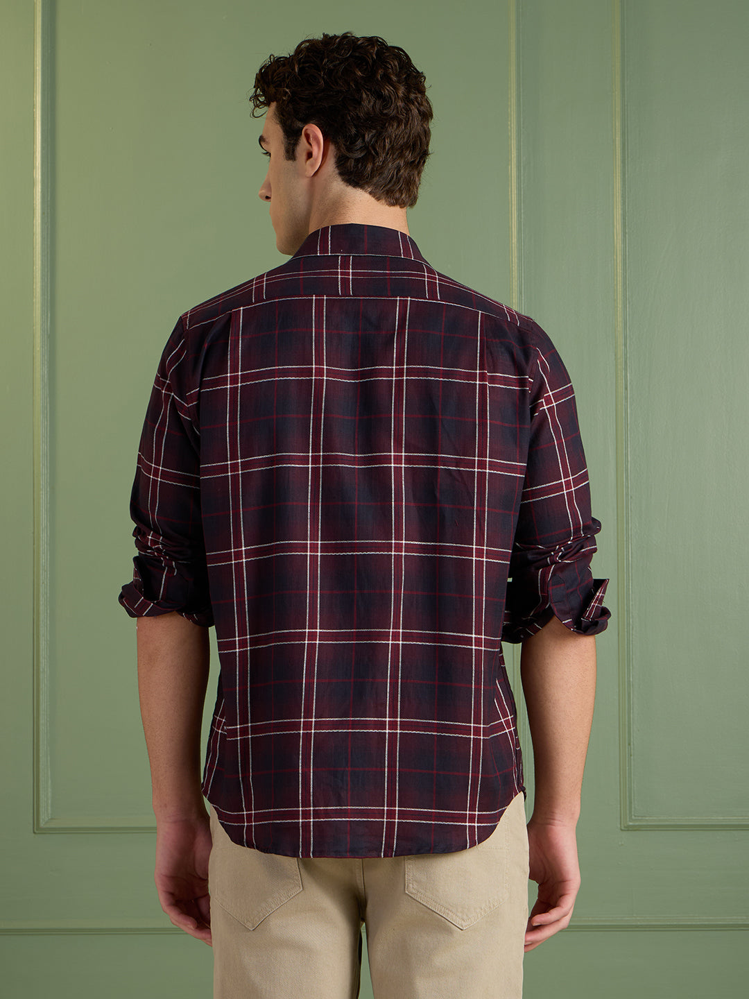 Men's Slim Fit Burgundy 100% Cotton Checkered Casual Shirt | Mark & Albert
