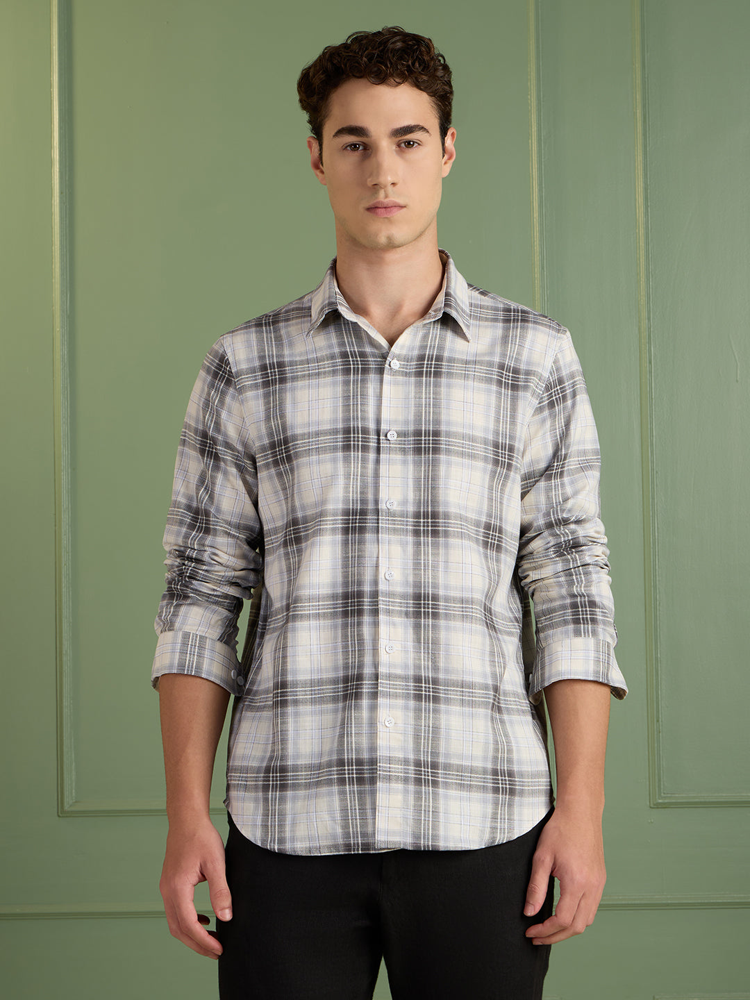 Men's Slim Fit Grey Checks 100% Cotton Casual Shirt | Mark & Albert