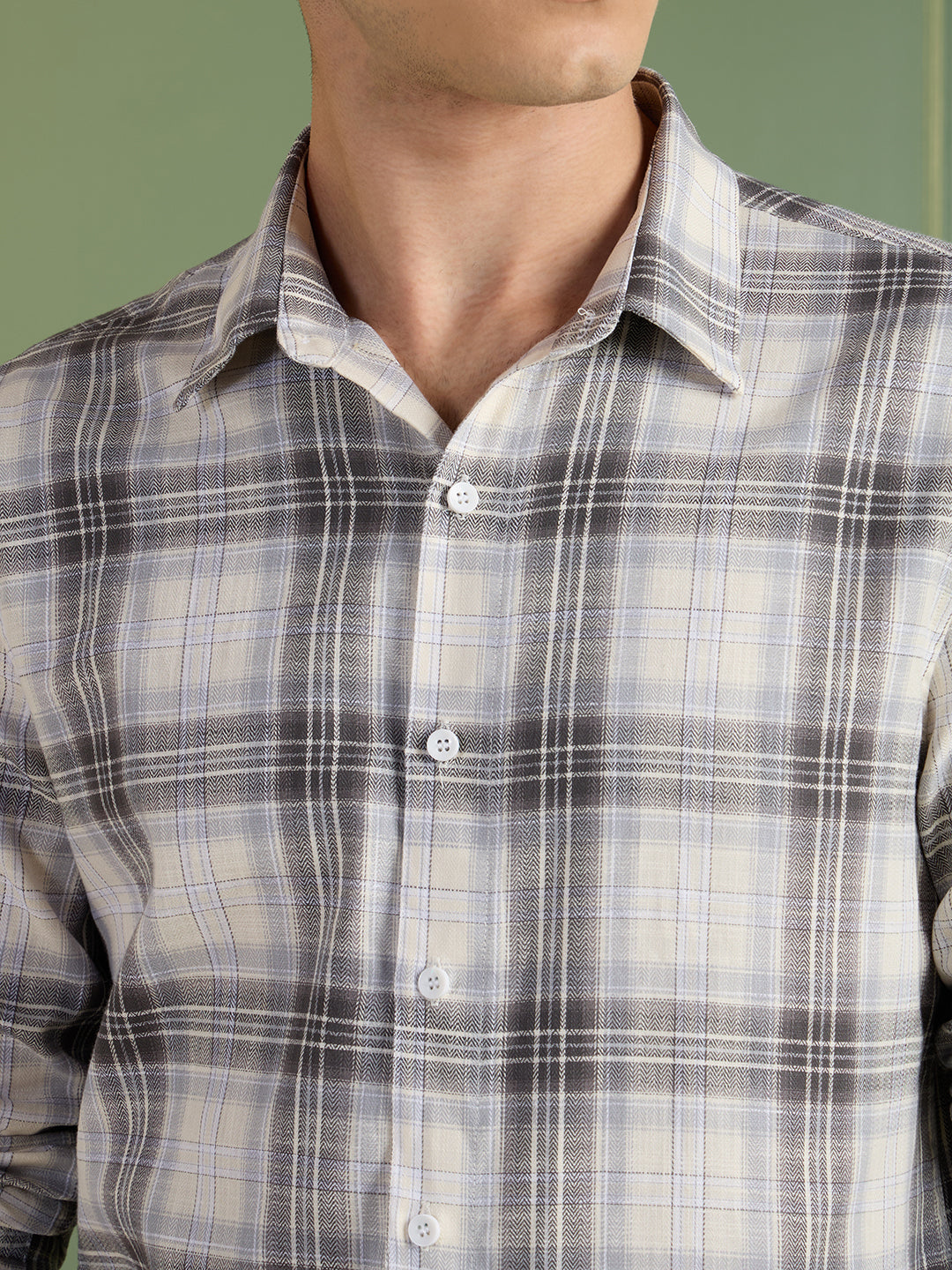 Men's Slim Fit Grey Checks 100% Cotton Casual Shirt | Mark & Albert