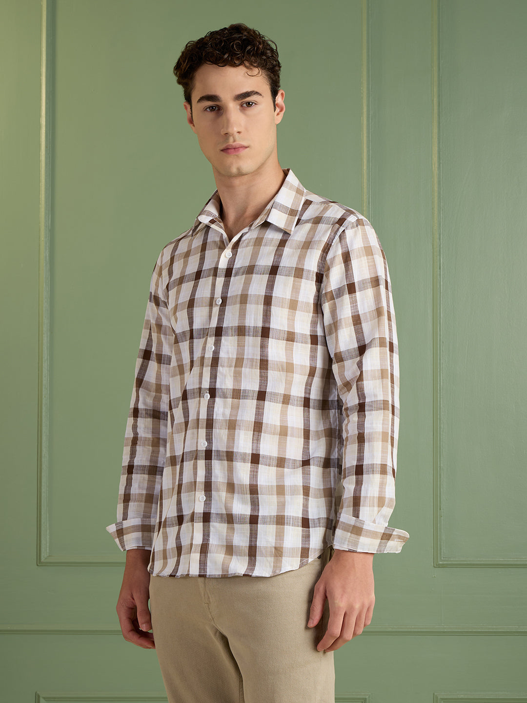 Men's Slim Fit Beige Checks 100% Cotton Casual Shirt | Mark & Albert