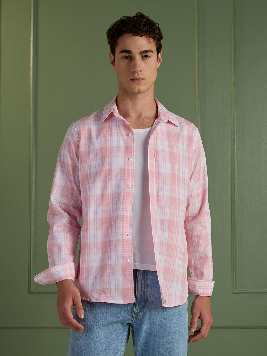 Men's Slim Fit Blush Pink 100% Cotton Checkered Casual Shirt | Mark & Albert