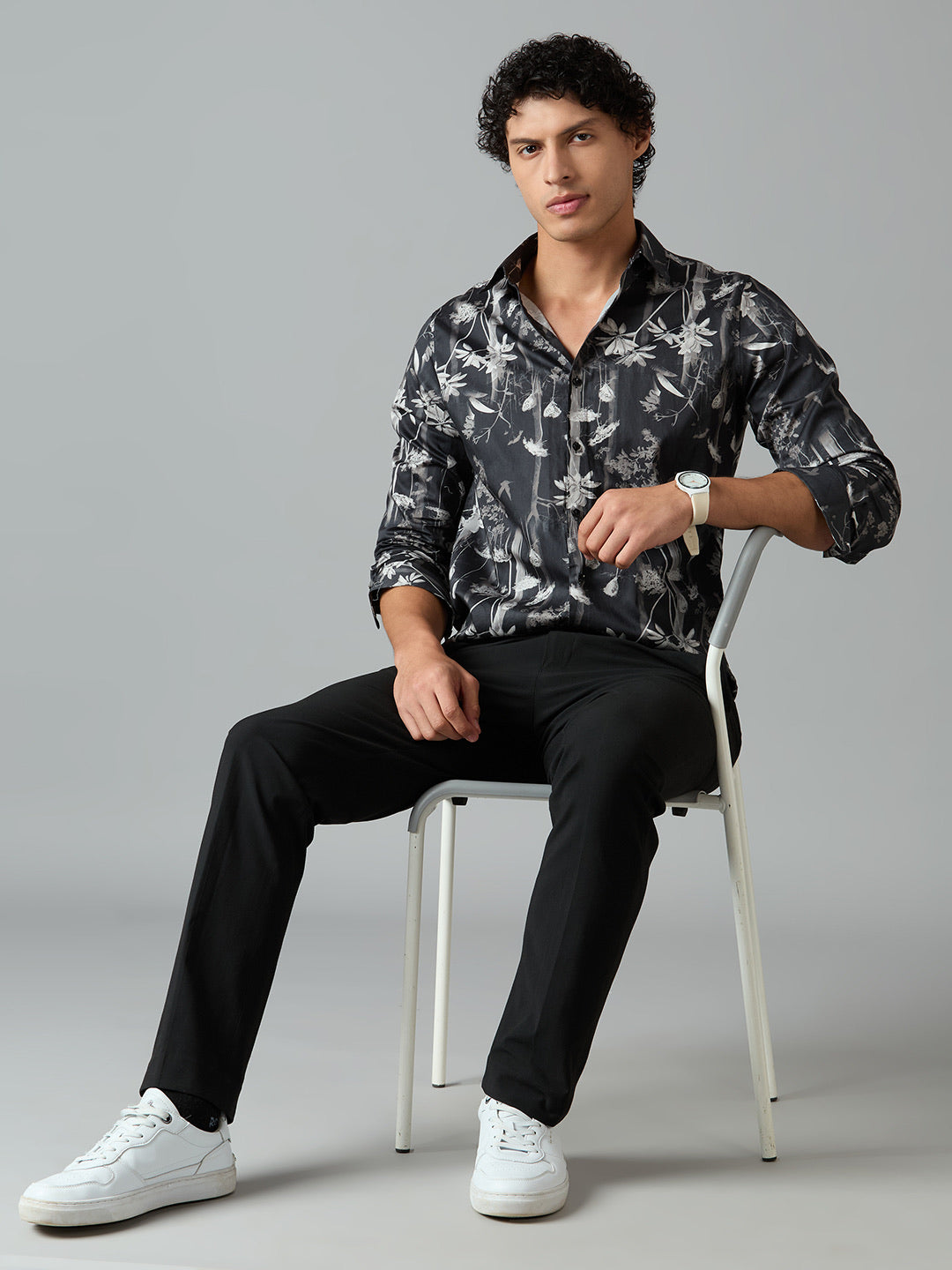 Men's Slim Fit Black 100% Cotton Floral Printed Shirt | Mark & Albert